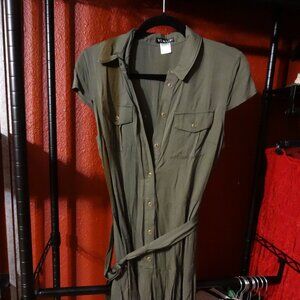 venus green dress safari